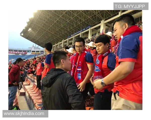 大秦之水与杭州绿城的精彩对决展现足球魅力与团队精神